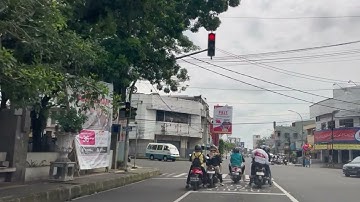 Kota Tasikmalaya. Jalan Mesjid Agung - Jalan Otto Iskandardinata. Kota Tasikmalaya, Januari 2025.