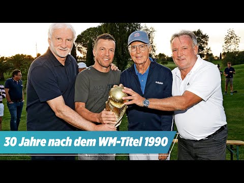 Franz Beckenbauer singt bei Weltmeister-Treffen der WM-Helden von Rom 1990