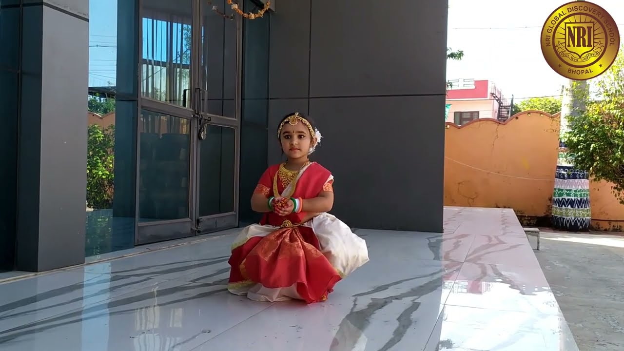 Devanshi Sarkar UKG Dance Video -  NRI Global Discovery School, Bhopal