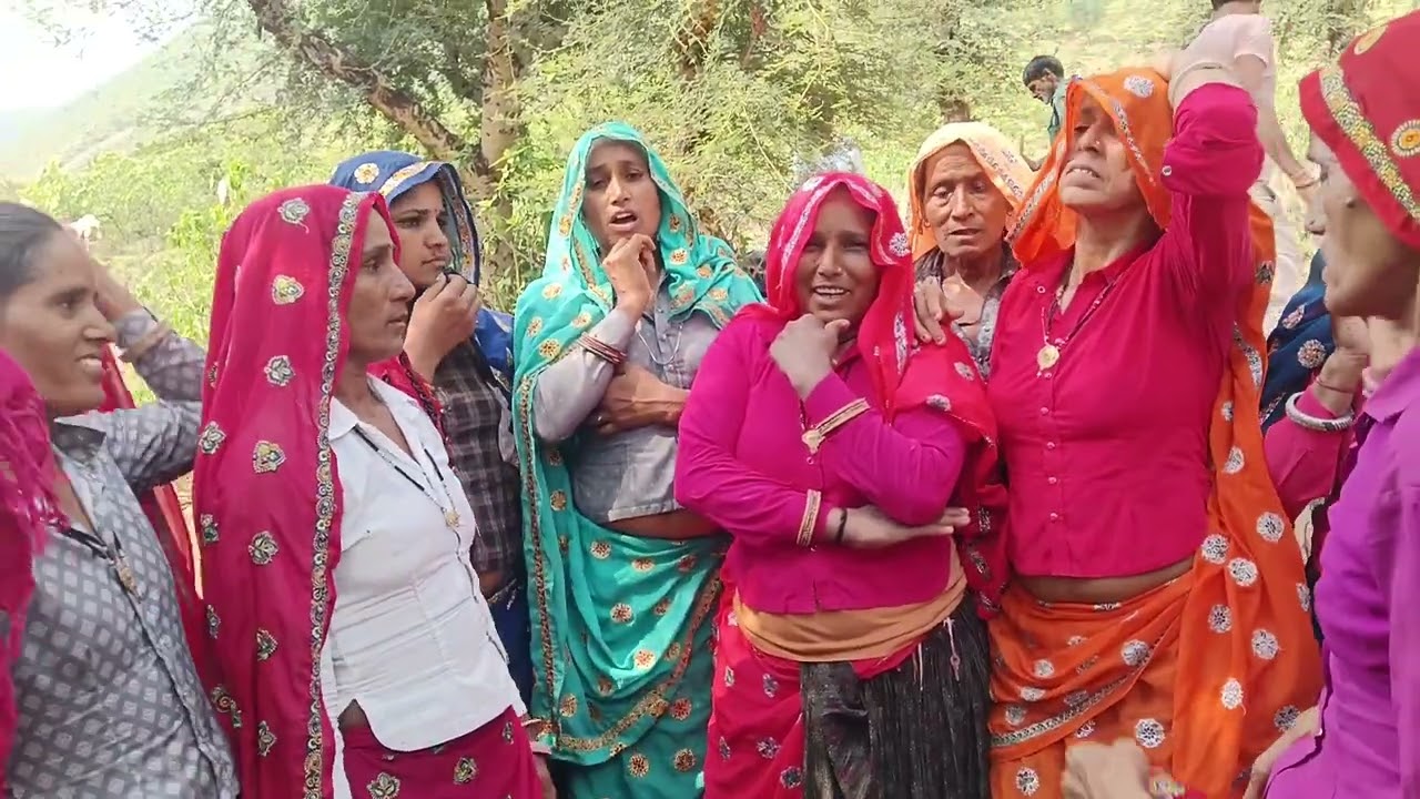 छोरी मत छालो दे जीजी देख लेगी 😜 || Uchata meenawati ladies 