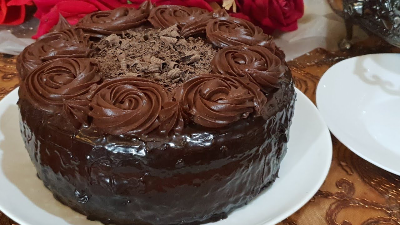 تورتة للمبتدئين بالشوكلاتة ببيضة واحدة  وبالخلاط وبكريمة اقتصادية بديل شانتيه بمكونات البيت