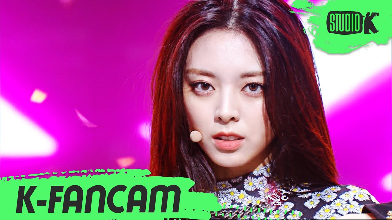 ユナ「LOCO」公式Fancamのサムネイル