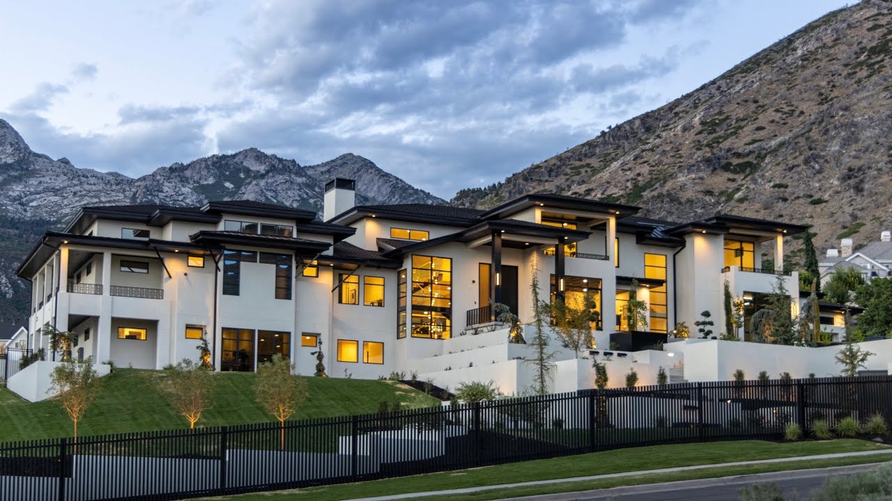 Tour This Modern Architectural Masterpiece Parade of Homes from