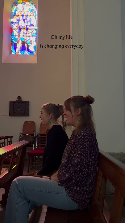 « Dreams » by one of our favourite bands ever - The Cranberries 💭 #acousticcovers #naturalreverb