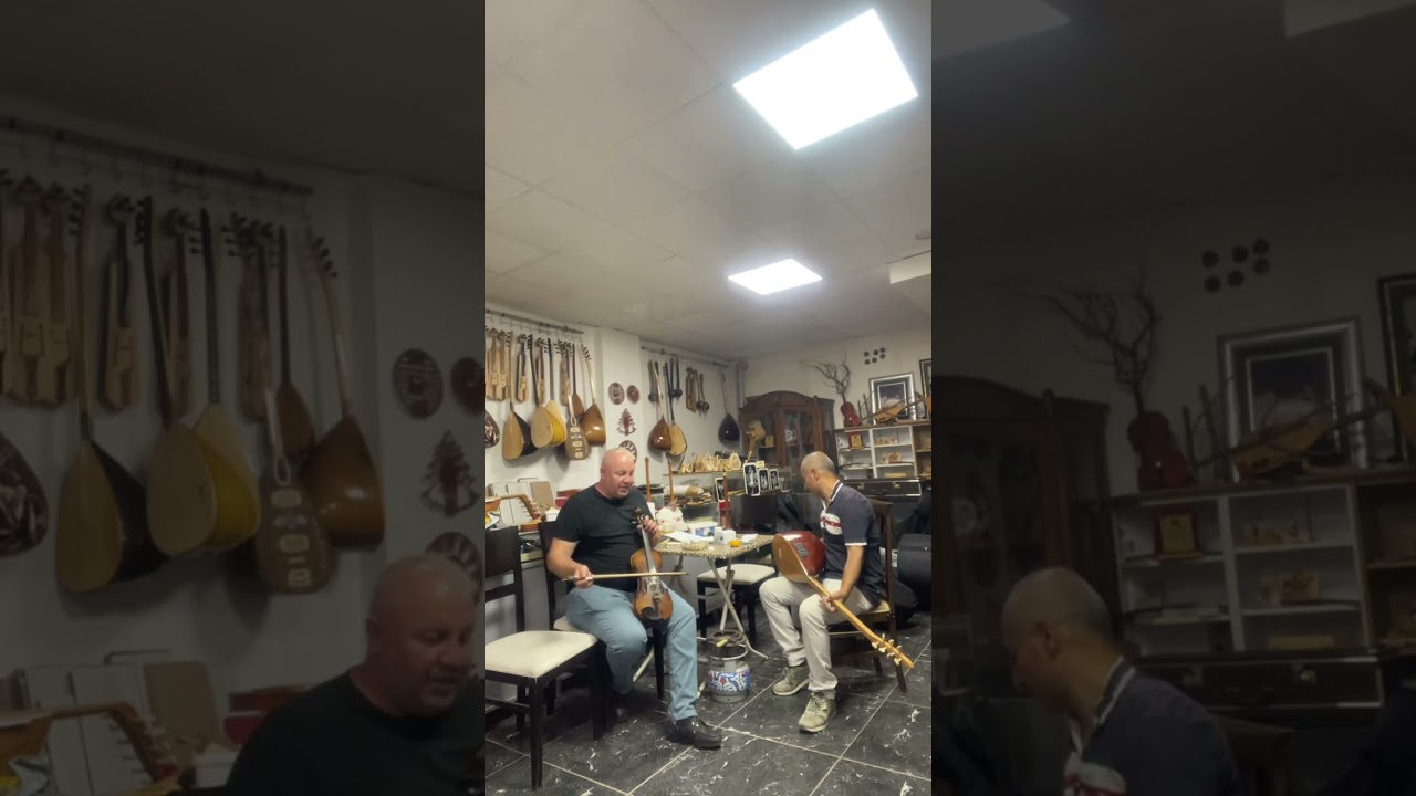 Sivas Kangallı İbrahim hoşavçı keman bağlama zurna davul icra eder. Cengiz ustanın atölyesine ziya
