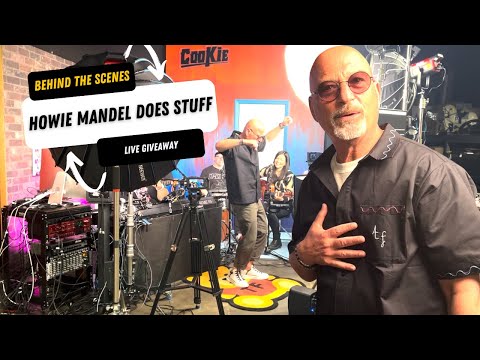 Behind The Scenes of Howie Mandel Does Stuff Podcast LIVE GIVEAWAY