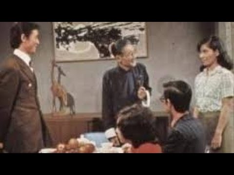 Смотреть «失去了就難再現《煙雨濛濛》1973 Fire and Rain 唱.鄭少秋 詞.蘇翁 曲.顧嘉煇 父無骨肉情 此家於她何有? 香港第一部彩色長劇 演.李司棋 鄭少秋 容玉意 鄭子敦 劇被火毀 無緣再見» на YouTube