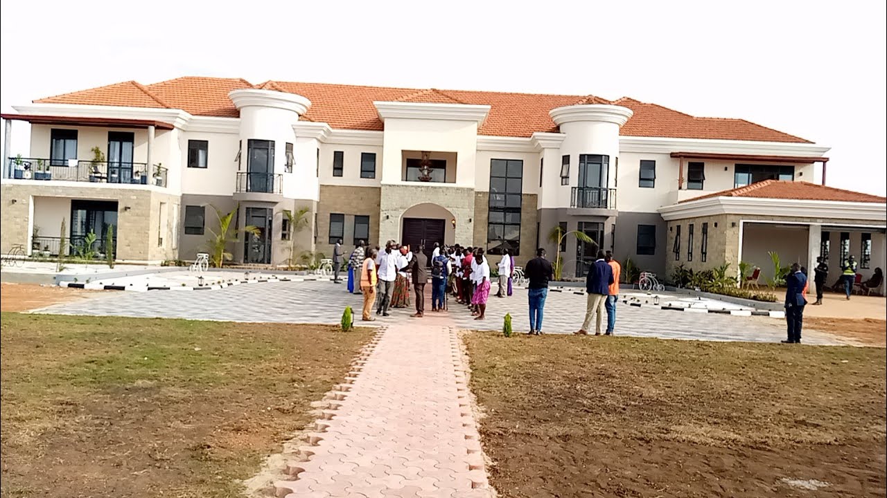 In And Out Of Speaker Anita Among s Mega Mansion Ten Acre Bukeddea Home in-and-out-of-speaker-anita-among-s-mega-mansion-ten-acre-bukeddea-home
