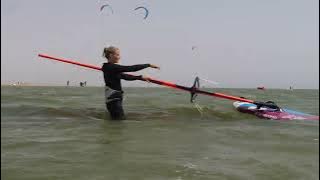 How to beach start and water start - Windsurfing