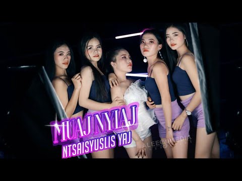 Video: Lub Duav Nyias Nyias, Cov Ris Tsho Ua Tau Zoo Nkauj: 22-xyoo-laus Tus Muaj Nyiaj Yog Kylie Jenner Ua Tiav Cov Duab Zoo Meej Siv Corset