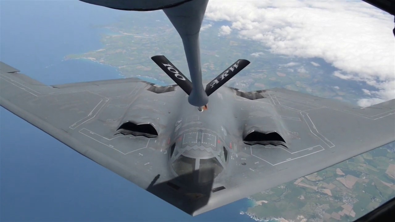 Whiteman Air Force Based B2 Spirit Takes on Fuel from a KC135 over the UK. YouTube