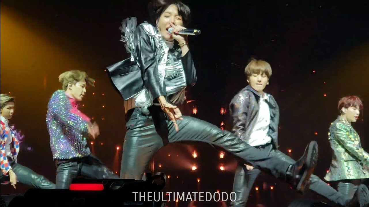 180916 DNA @ BTS 방탄소년단 Love Yourself Tour in Fort Worth Fancam 직캠