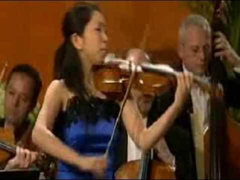 Mayu Kishima | Mozart Violin Concerto # 3 in G | 1st Mvt | Queen Elisabeth Violin Comp | 2009