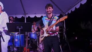 Grooversity Band plays Uptown Funk
