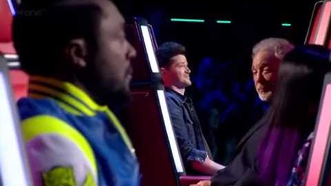 David Julien FULL Blind Audition- The Man Who Cant Be Moved