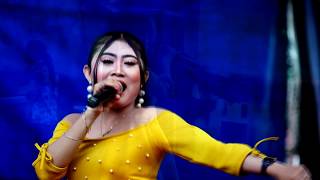 Mawar Putih - Voc. Arum Madona - Planet Top Dangdut - Live Kutorojo Kajen