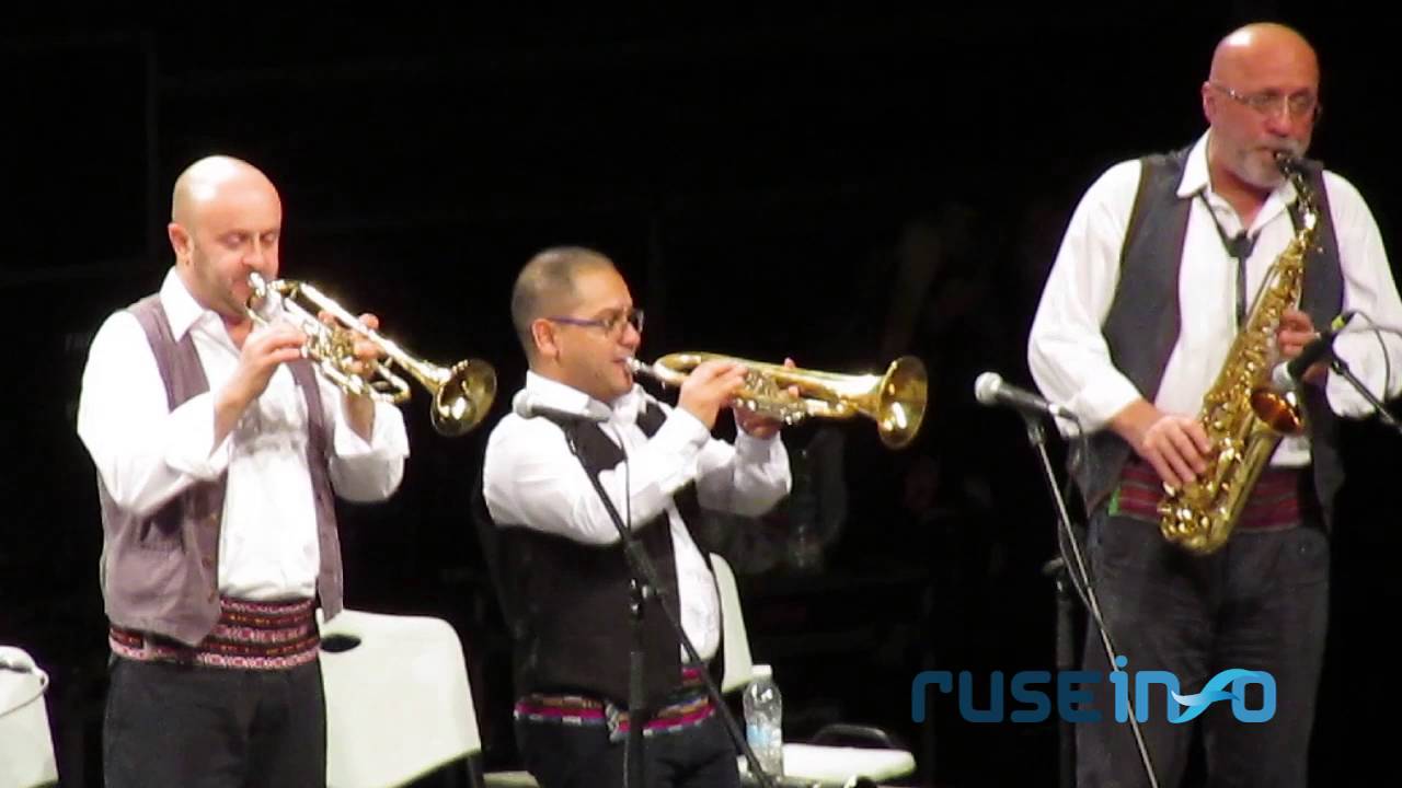 Хиляди пяха и танцуваха с Горан Брегович и неговия оркестър за сватби и ...