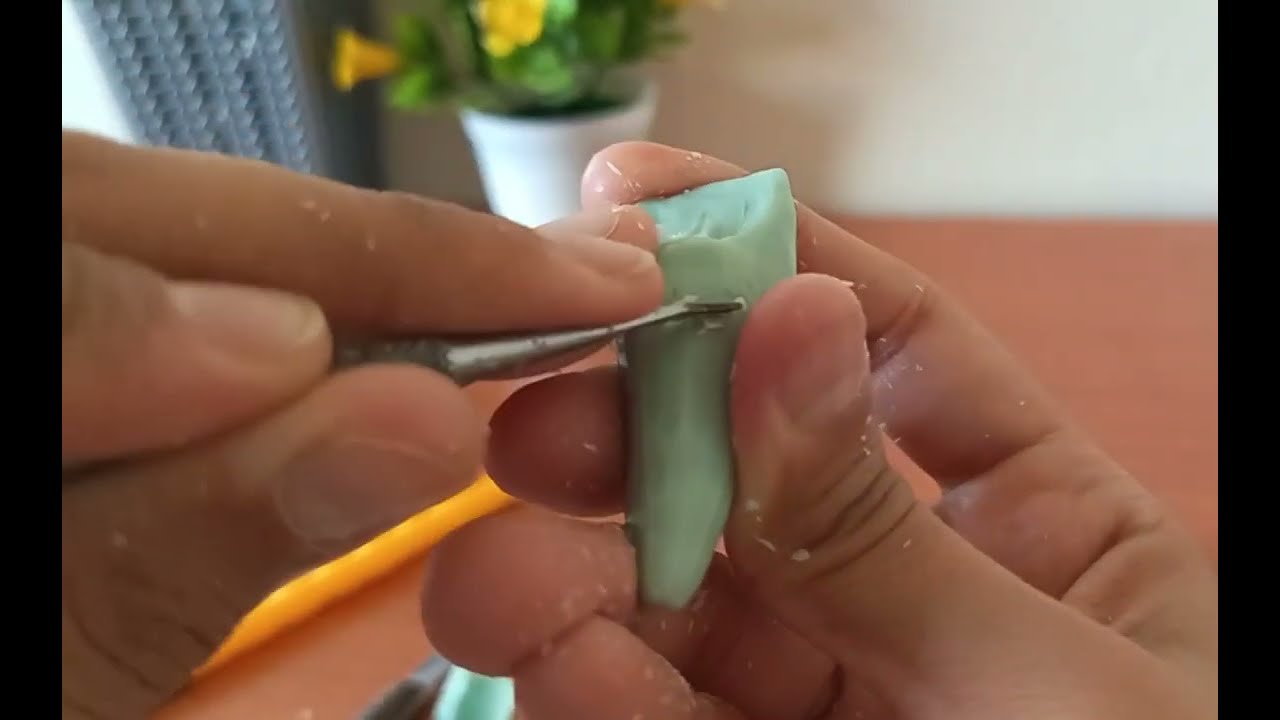   Upper central incaiser carving (part 2)  نحت ثنية علوية للمبتدئين(الجزء 2)