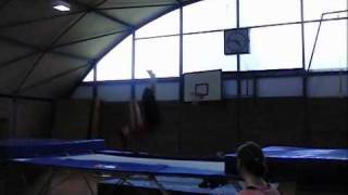 Codyshow mit zeitlupe  - Unisport Trampolinspringen