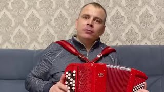 Красивое исполнение • Сам играет и поёт