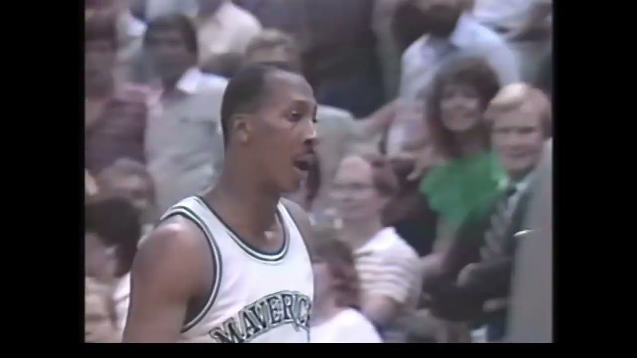 Shaqtin' a Fool - Derek Harper Mistakenly Dribbles Out the Clock (05-06-1984, Lakers at Mavericks)