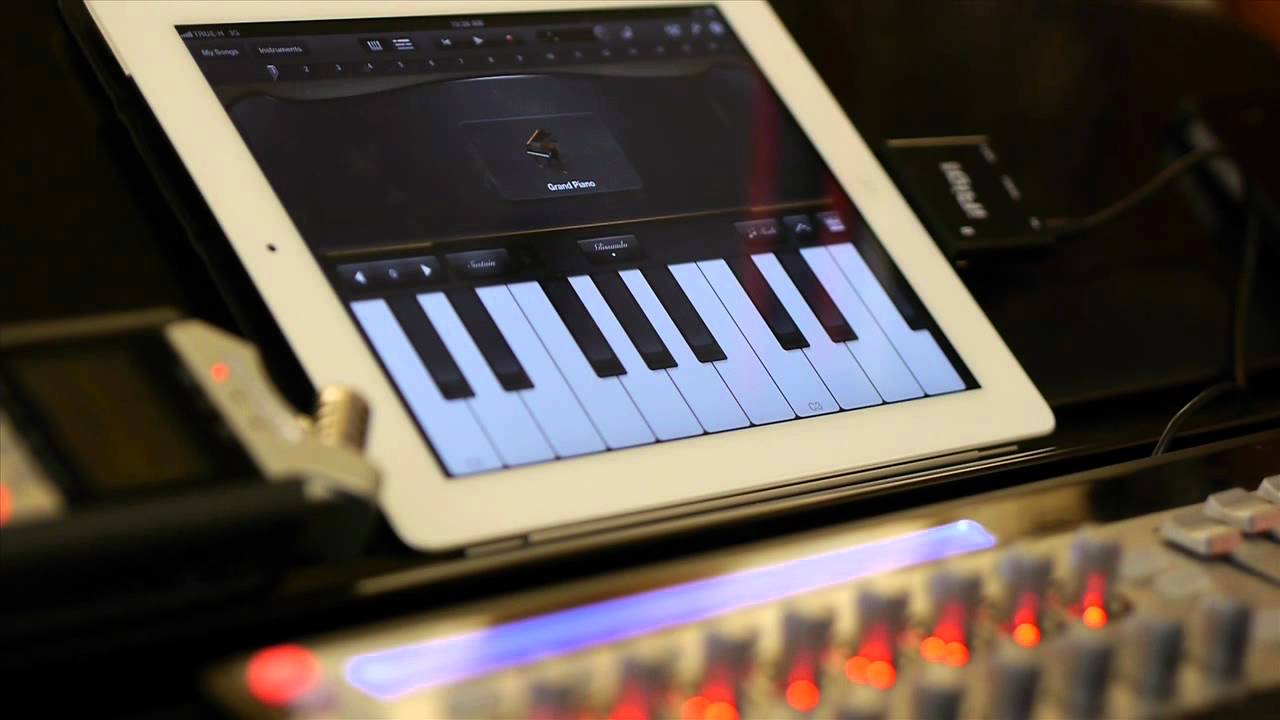 SmartStrings - GarageBand 1.2 on iPad