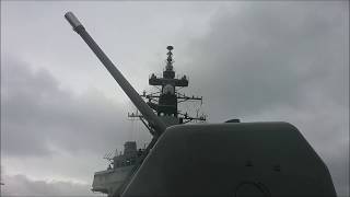 20170916 護衛艦さざなみ一般公開 54口径127mm速射砲＆砲腔手入れ