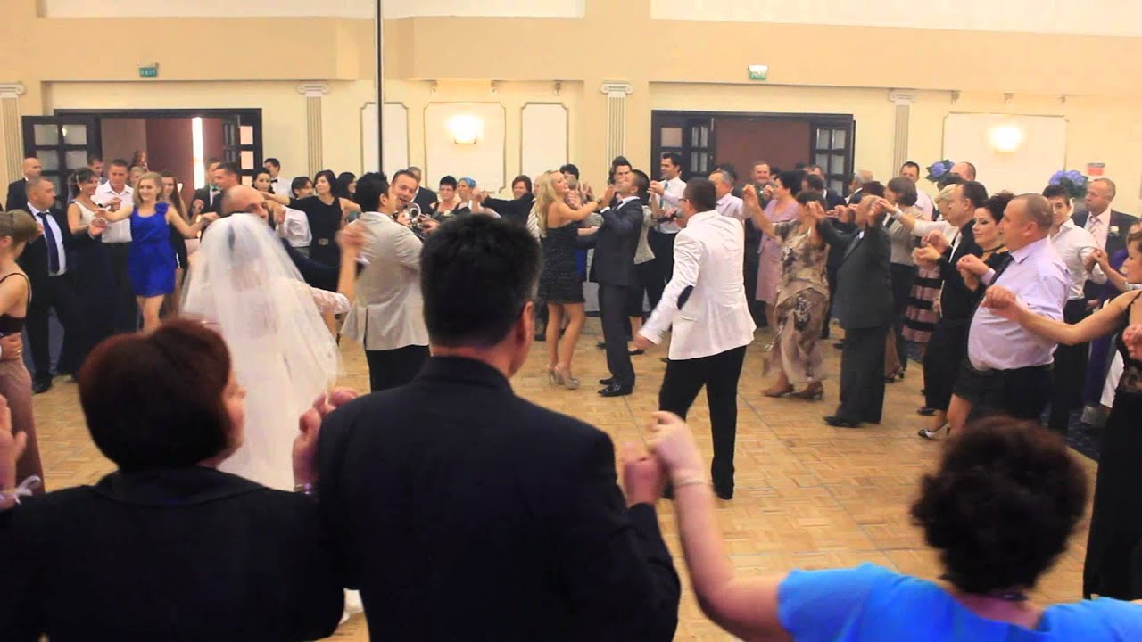 formatie botosani folclor muzica usoara muzica de petecere 2012 muzica suceava formatia