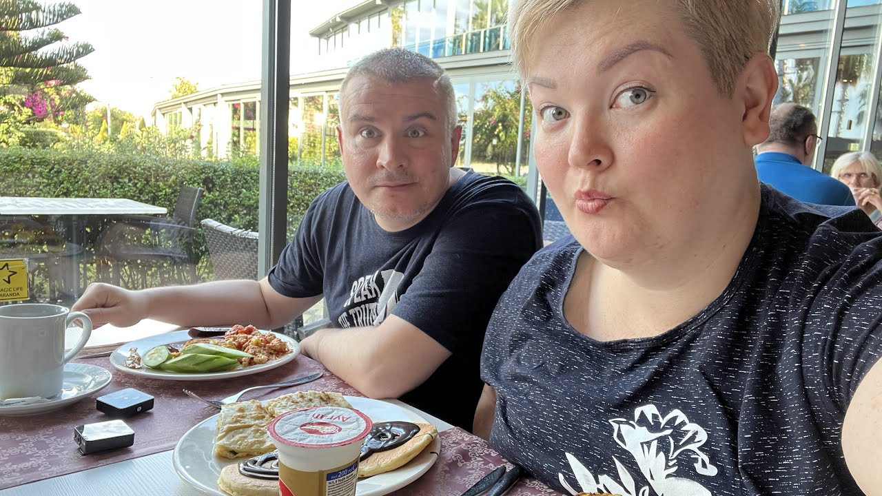 Мукбанг встала не с той НОГИ 😒 ВОРЧУ на Вовчика 😱ВЫСТУПАЕТ по утрам! Завтрак в Турции