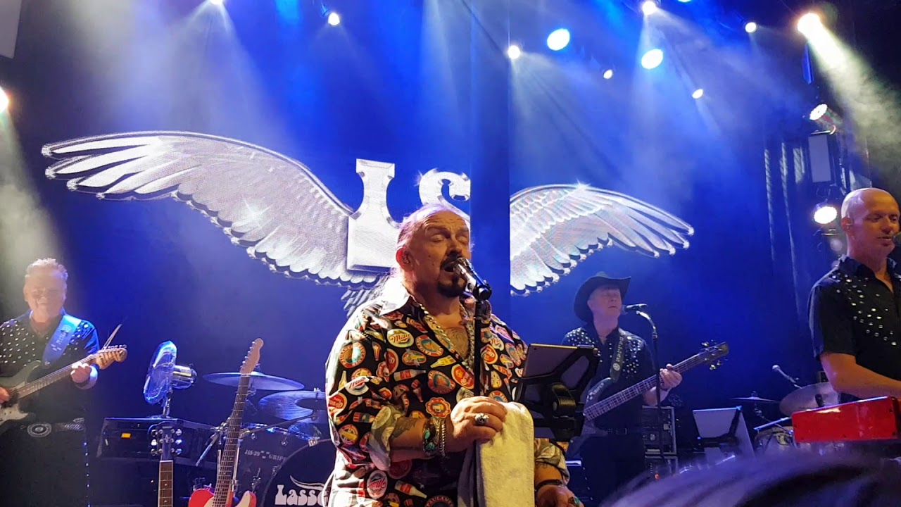 Lasse Stefanz Två ögon blå och I ett fotoalbum på Cinderella 20191023