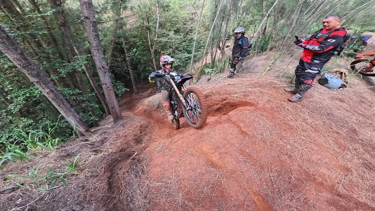 Fun Off The Most Fun Off Road I've Had On The Ultra Bee In Awhile - YouTube
