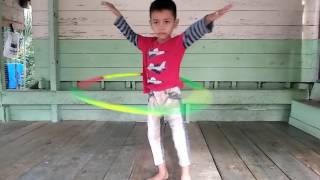 Tercengang liat anak ini main...