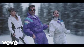 Jimmy Fallon - It Was A… (Masked Christmas) ft. Ariana Grande, Megan Thee Stallion screenshot 5