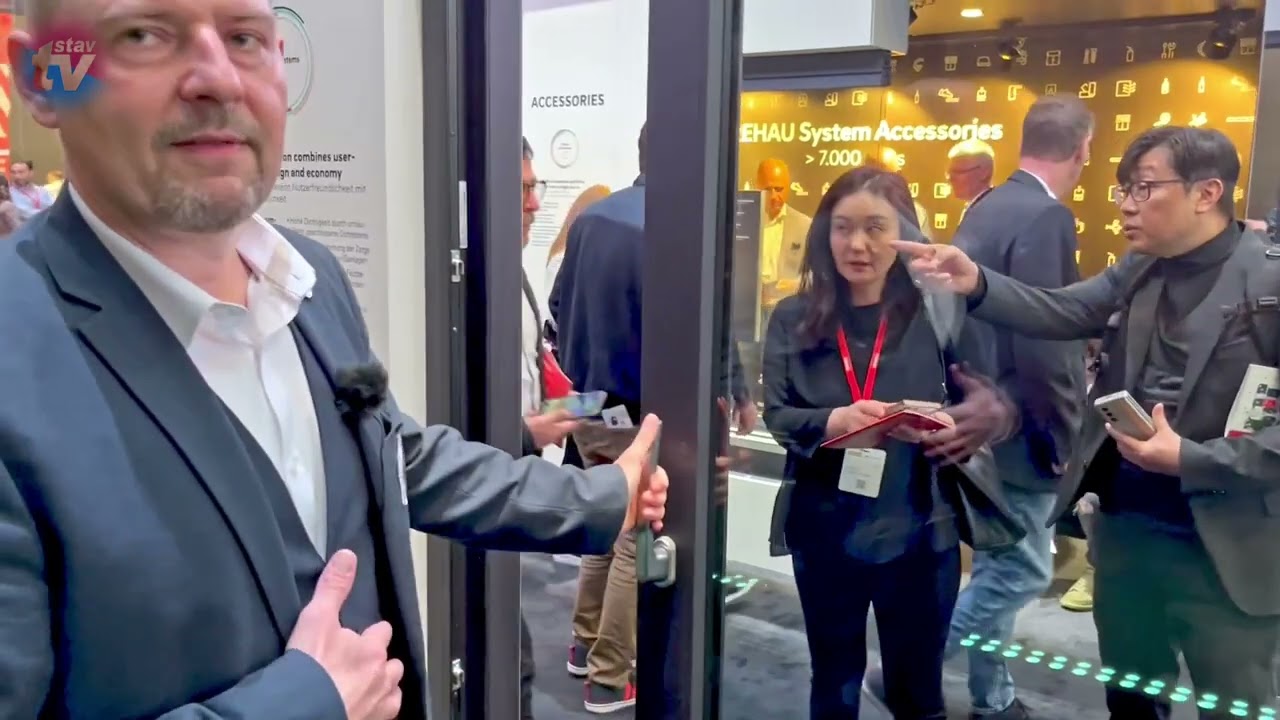 Rehau představila na výstavě Fensterbau nový okenní systém ARTEVO a řadu dalších novinek