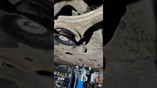 Fiat Doblo 2015 common knocking noise fix. How to fix knocking noise