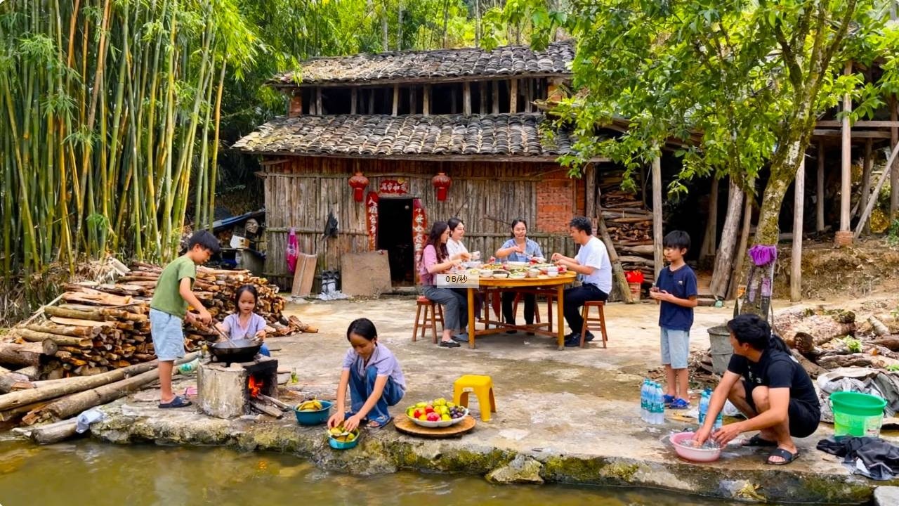 【一家七口隐居深山】粉丝登门拜访夫妻热情接待，五个孩子主动下厨招待粉丝叔叔！#农村生活#vlog