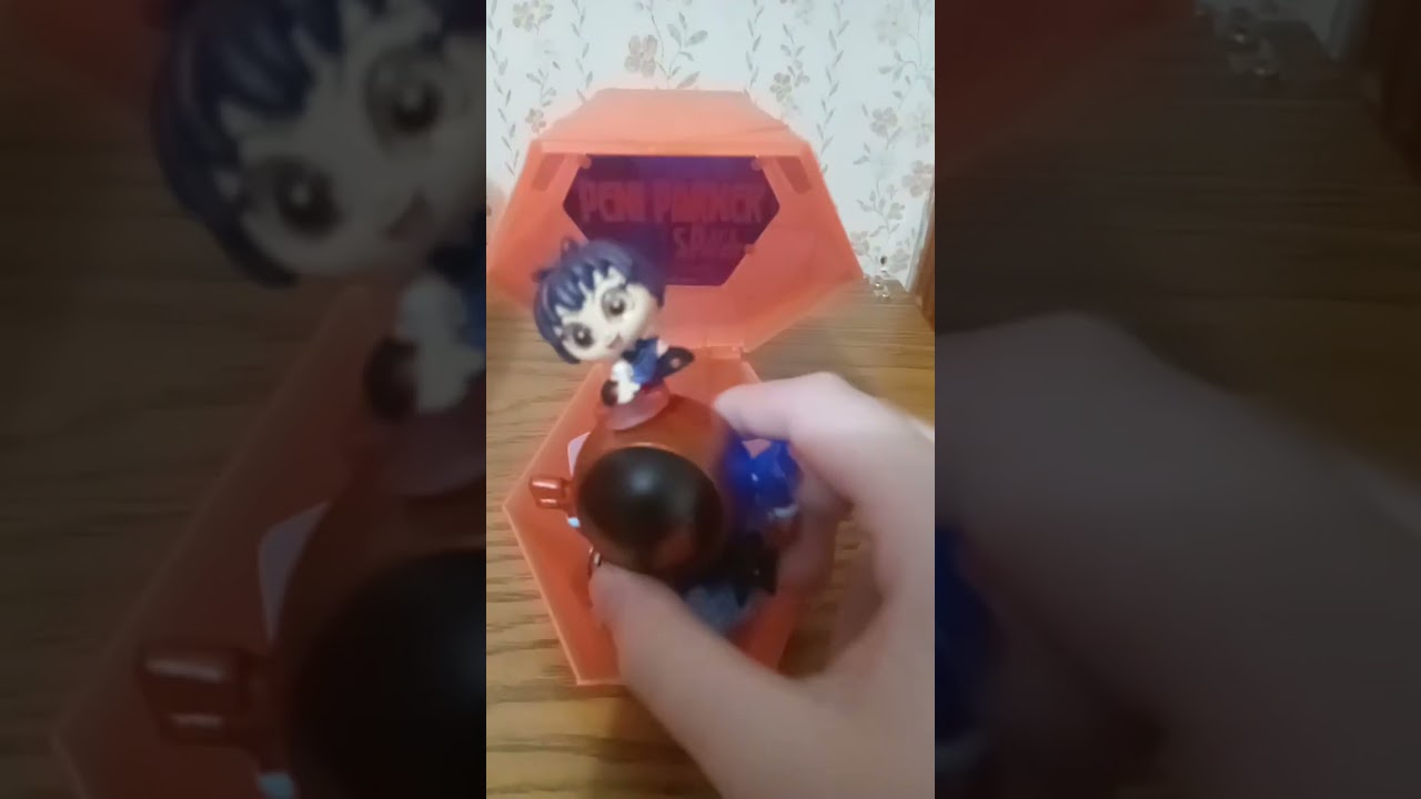 Peni Parker Disney doorable :3