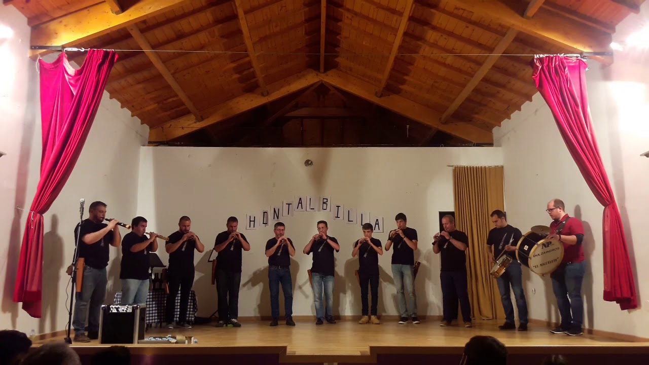 18 - Escuela de dulzaina de El Escorial - Dos Bailes Corridos