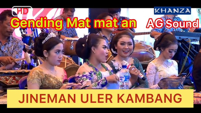 Institutda jinsiy aloqa uchun yashirin kamera Jamoat transportida sik ishqalayotgan porno video