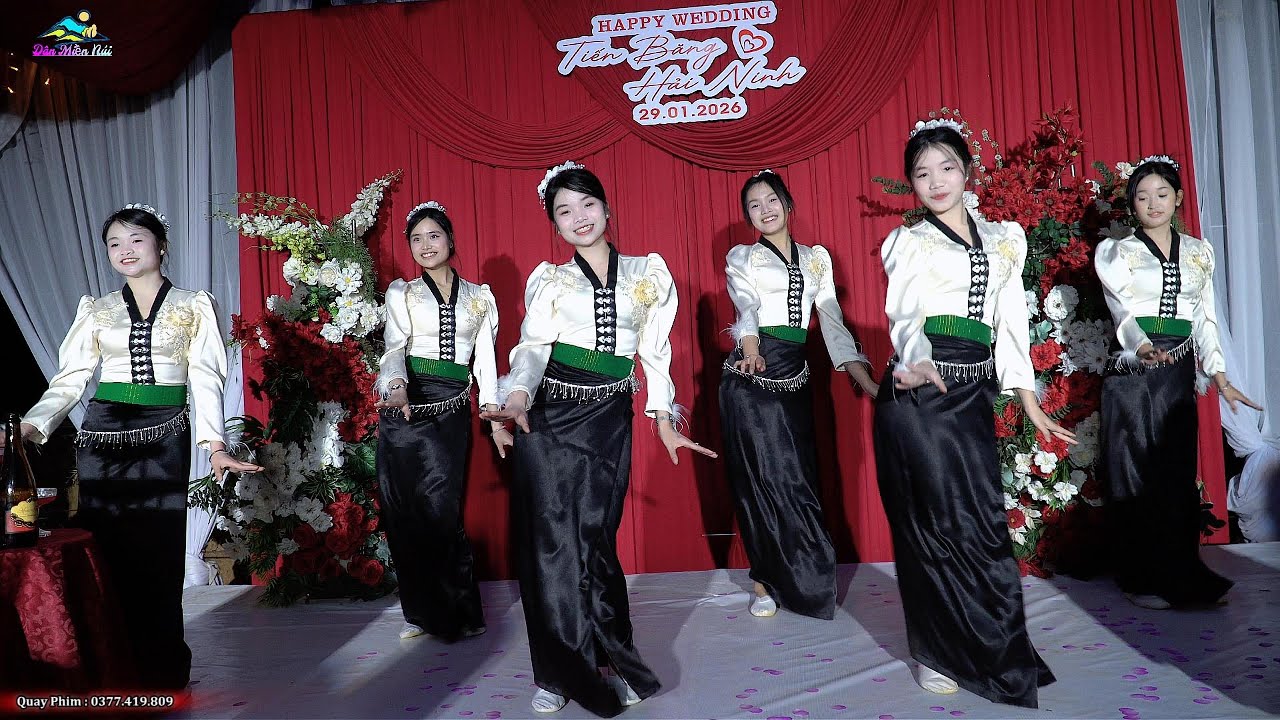 Танцевальная группа 