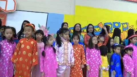 Hội Chợ Tết Đinh Dậu 2017 Tại Trường St  Jane Frances, Toronto