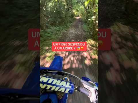 Je tombe face à un piège anti motocross suspendu à un arbre !!😱😡 #roadrage #piege #motocross #125yz
