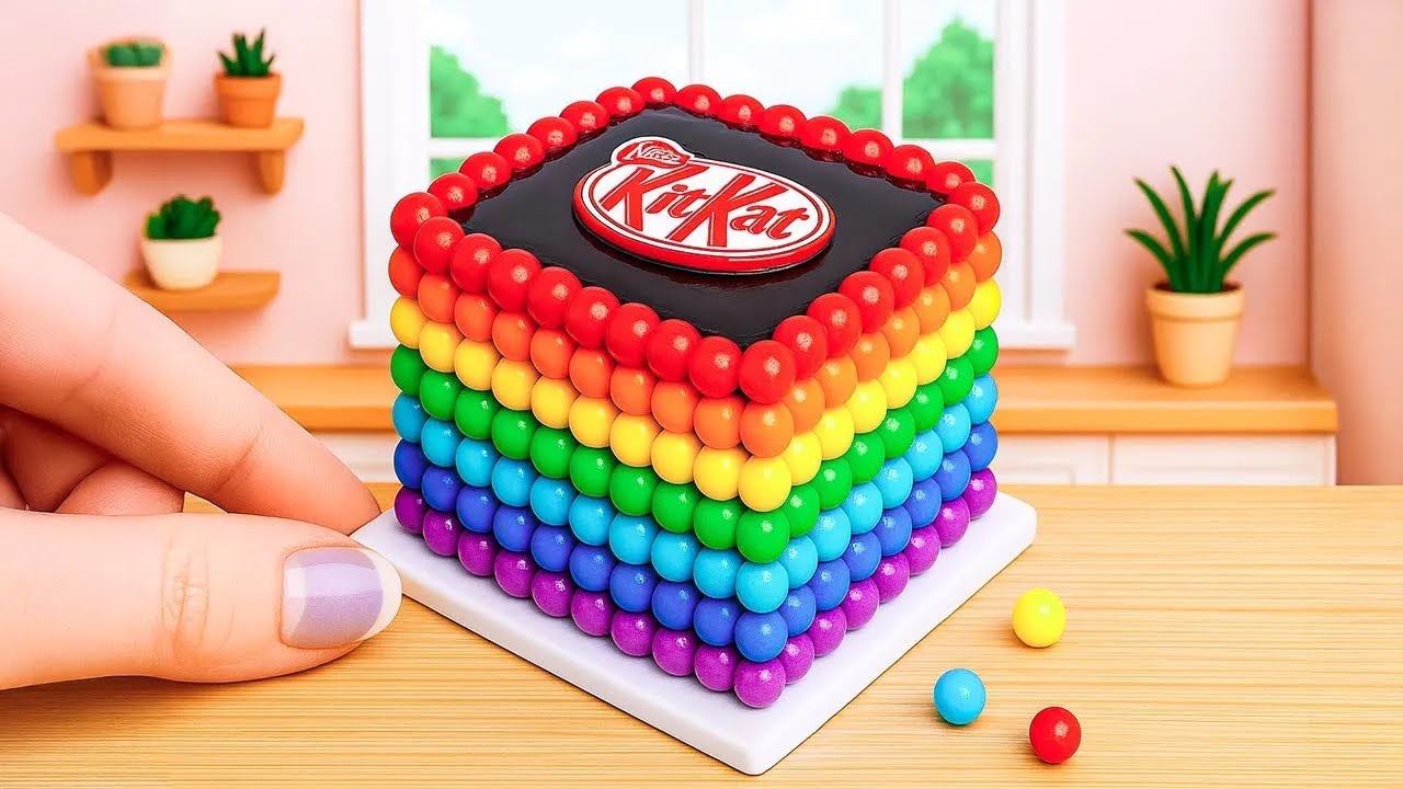 Cake Recipe: Amazing Miniature KITKAT Cake with Rainbow Chocolate ...
