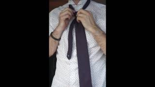 How to Tie a Tie   Trinity Knot