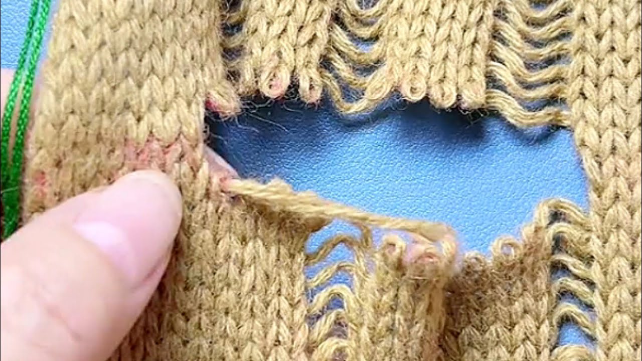 How to Invisibly Repair a Hole in a Knitted Sweater at Home Yourself ...