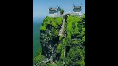 🇨🇳 Фаньцзиншань, Китай. Фаньцзиншань или гора Фаньцзин, является священным местом для буддистов.