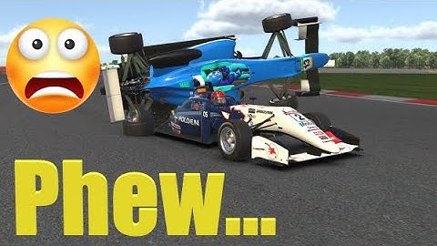 iRacing - F3 Sprint - Silverstone - Ah Netcode... My Little Friend