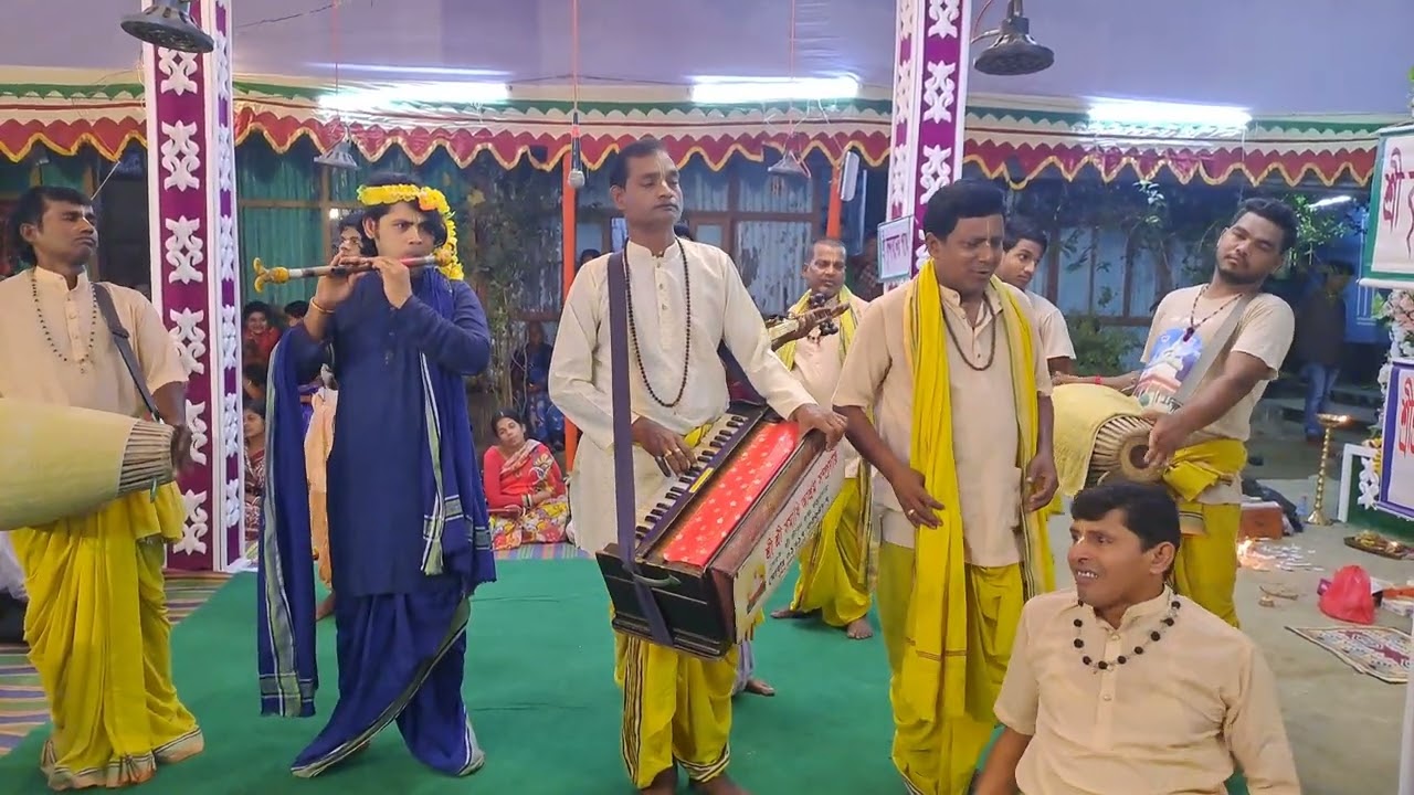 শ্রী শ্রী সমাধী আশ্রম, চৌমুহনী। জয়জয়ন্তী রাগে দর্শক অভভূত।