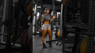 Jessica Bickling Juicy Glutes Bridge