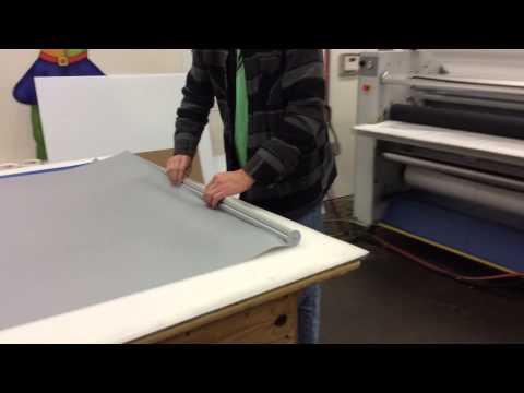 how-to:-set-up-silvertone-retractable-banner-stand-tutorial
